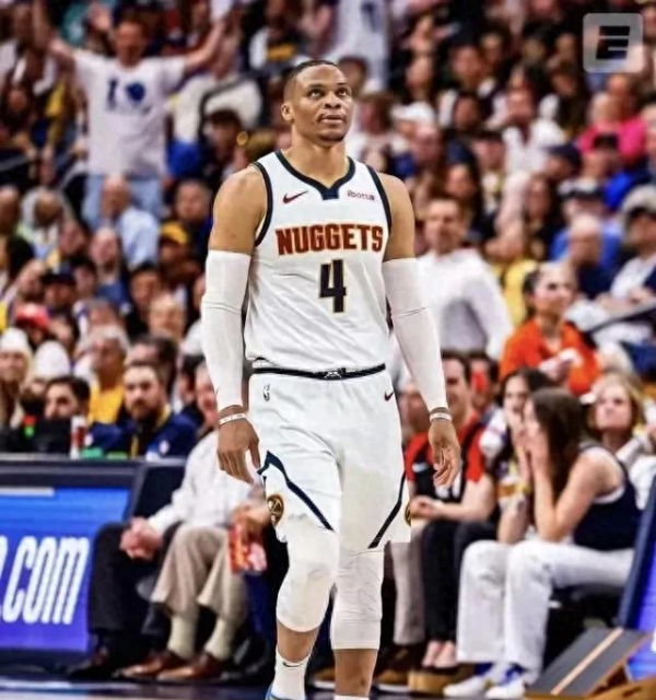 Westbrook đáng xấu hổ, Clipp